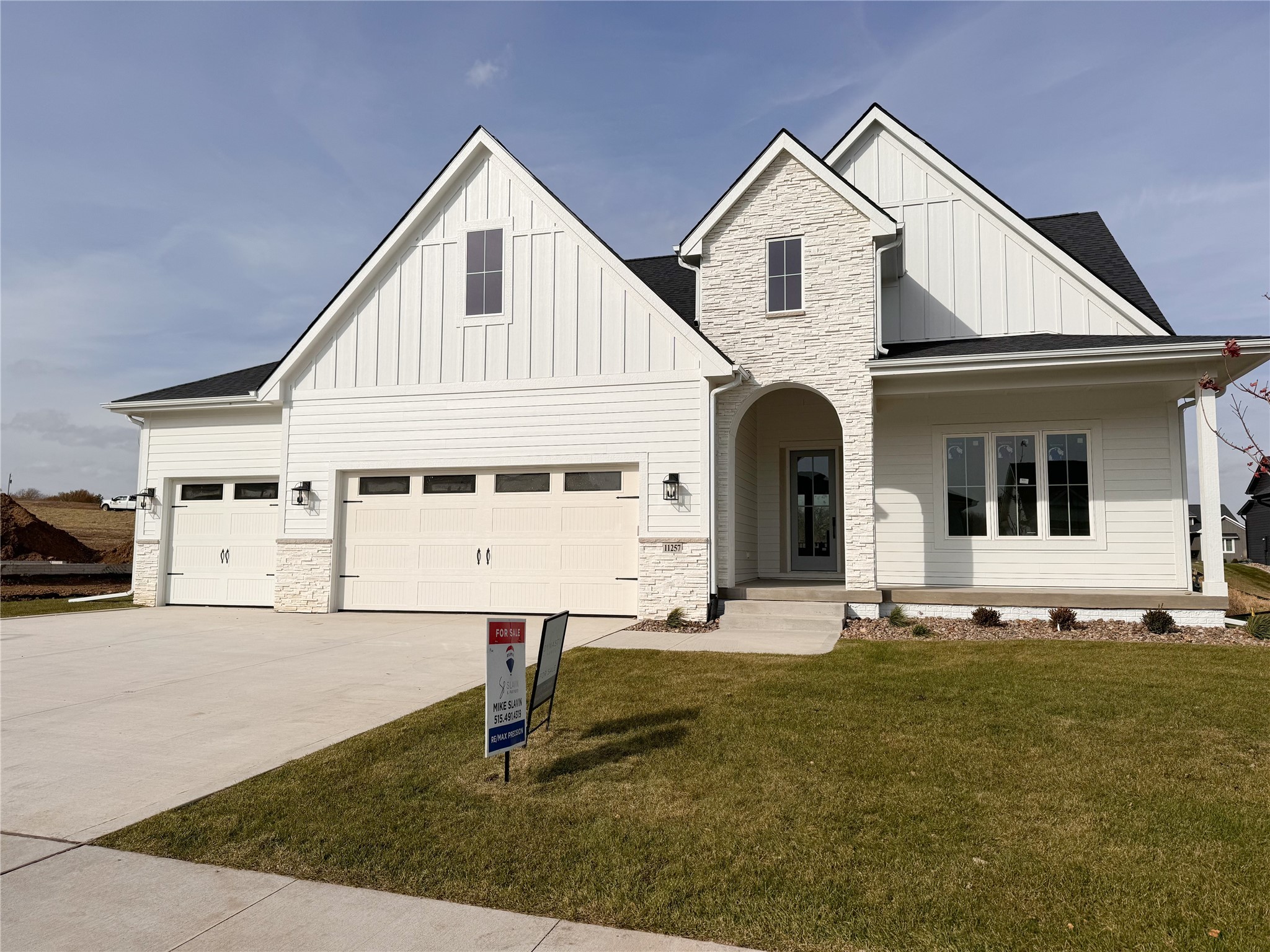 Twilight Dr, West Des Moines, IA 50266
