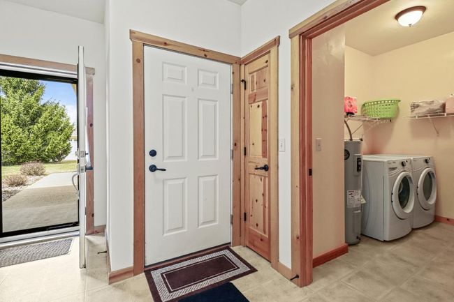 318 Christopher St, Condo with 2 bedrooms, 2 bathrooms and null parking in Eagle River WI | Image 9
