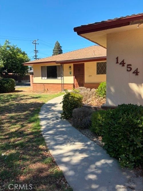 1454 W Gettysburg, Fresno, CA, 93705 | Card Image