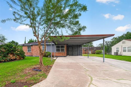 8666 Candy Street, Houston, TX, 77029 | Card Image