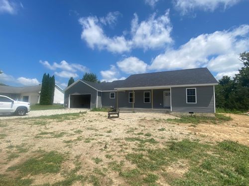 5979 S Micah Dr, Connersville, IN, 47331-8335 | Card Image