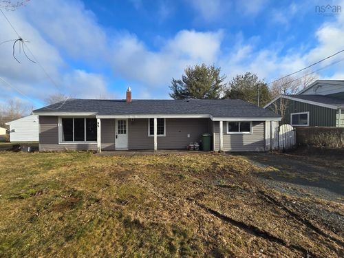 95 Charlottetown Way, Dartmouth, NS, B2W3A7 | Card Image