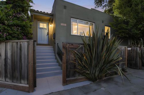 4536 West St, Emeryville, CA, 94608-4512 | Card Image