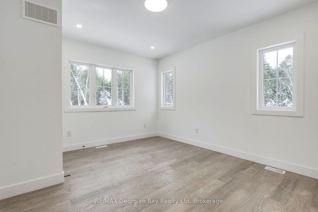 2244 Champlain Rd, House other with 3 bedrooms, 2 bathrooms and 6 parking in Tiny ON | Image 23