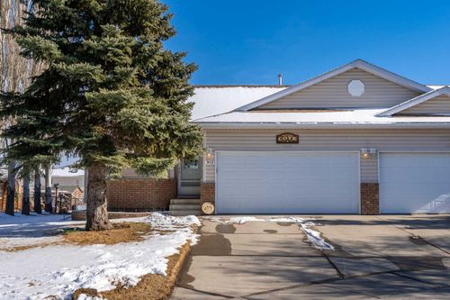 912 Riverside Dr Nw, High River, AB, T1V1S3 | Card Image