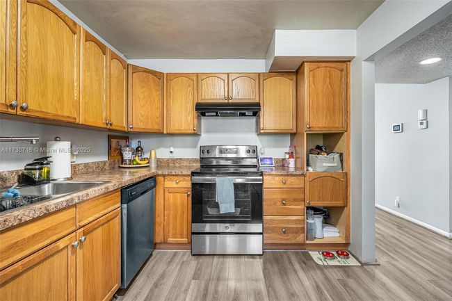 APT-103 - 16431 Blatt Blvd, Condo with 2 bedrooms, 2 bathrooms and null parking in Weston FL | Image 14