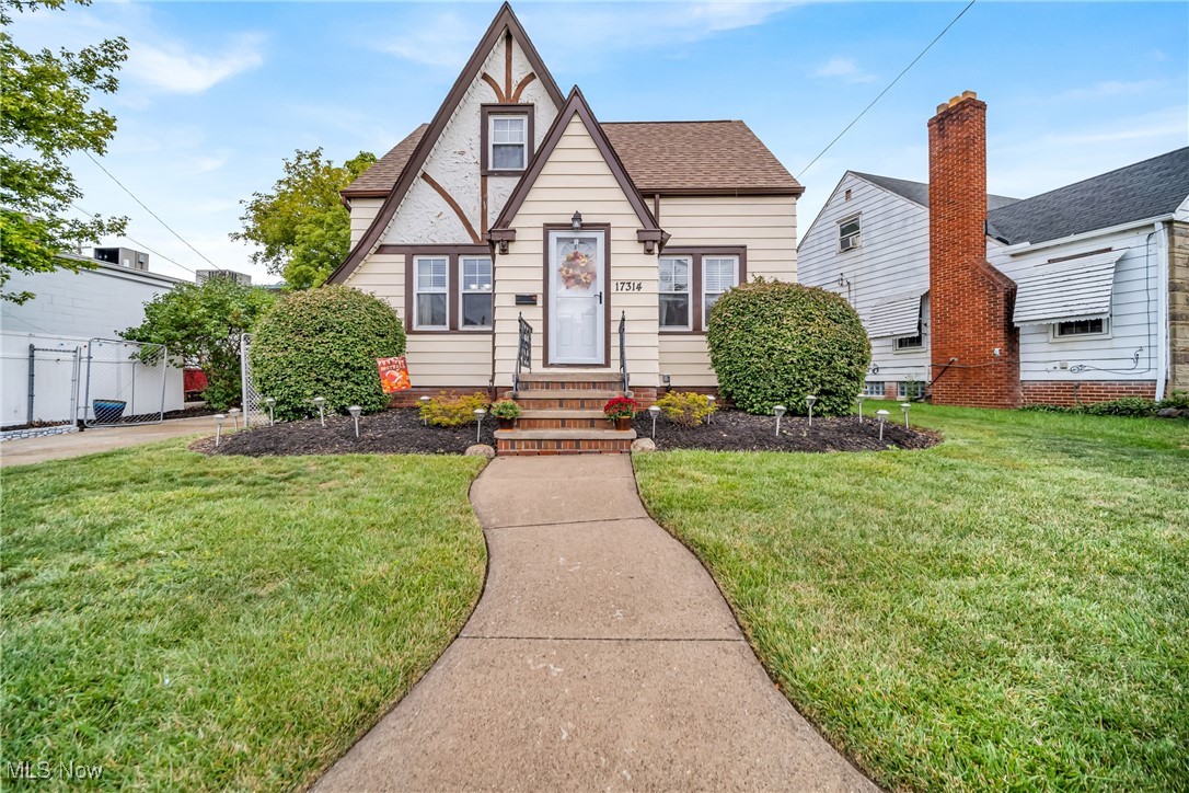 Valleyview Ave, Cleveland, OH 44135