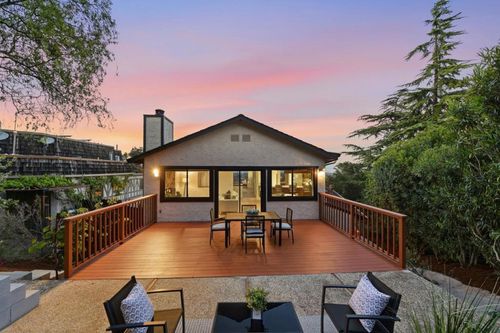 22670 San Juan Rd, Cupertino, CA, 95014-3933 | Card Image