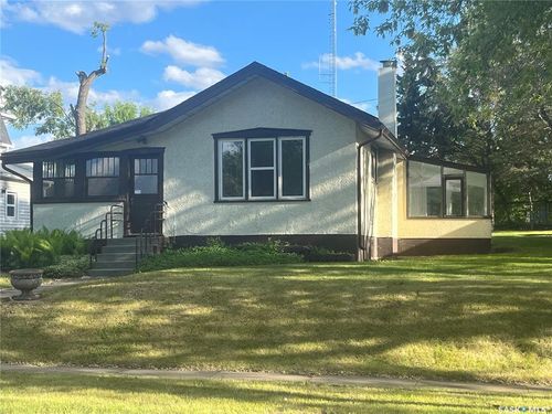 161 21st Street W, Prince Albert, SK, S6V4H8 | Card Image