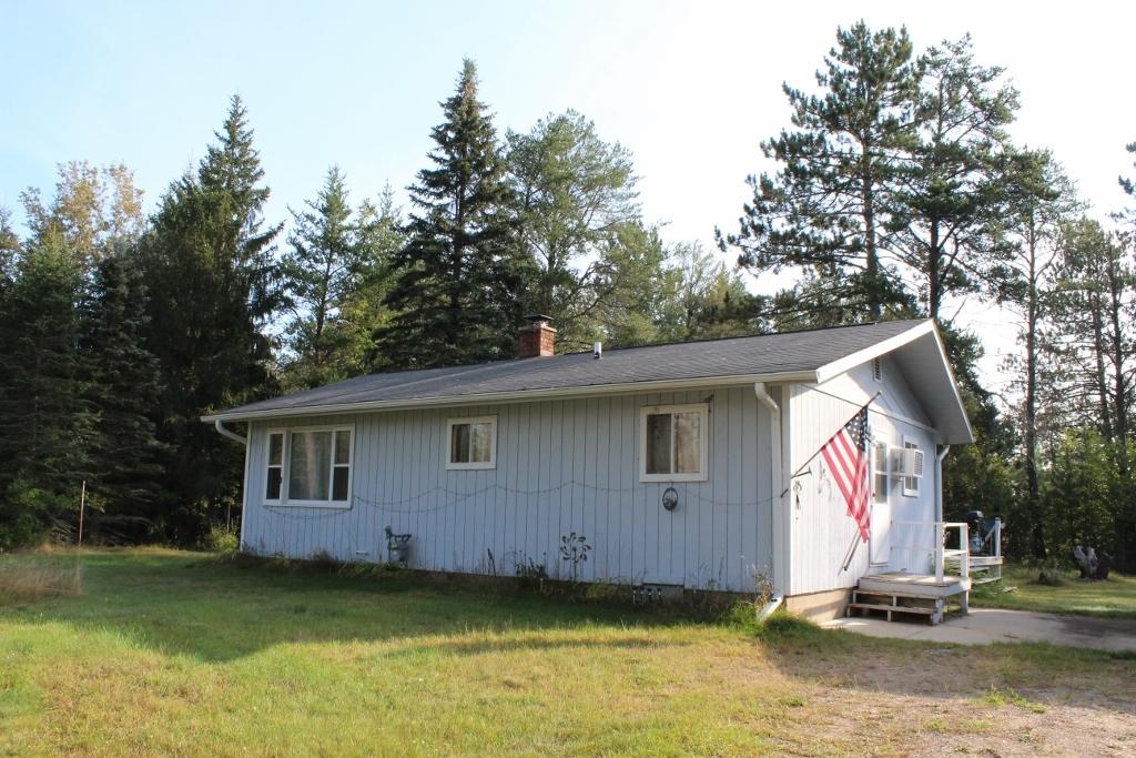 Warg Ln, Elcho, WI 54428