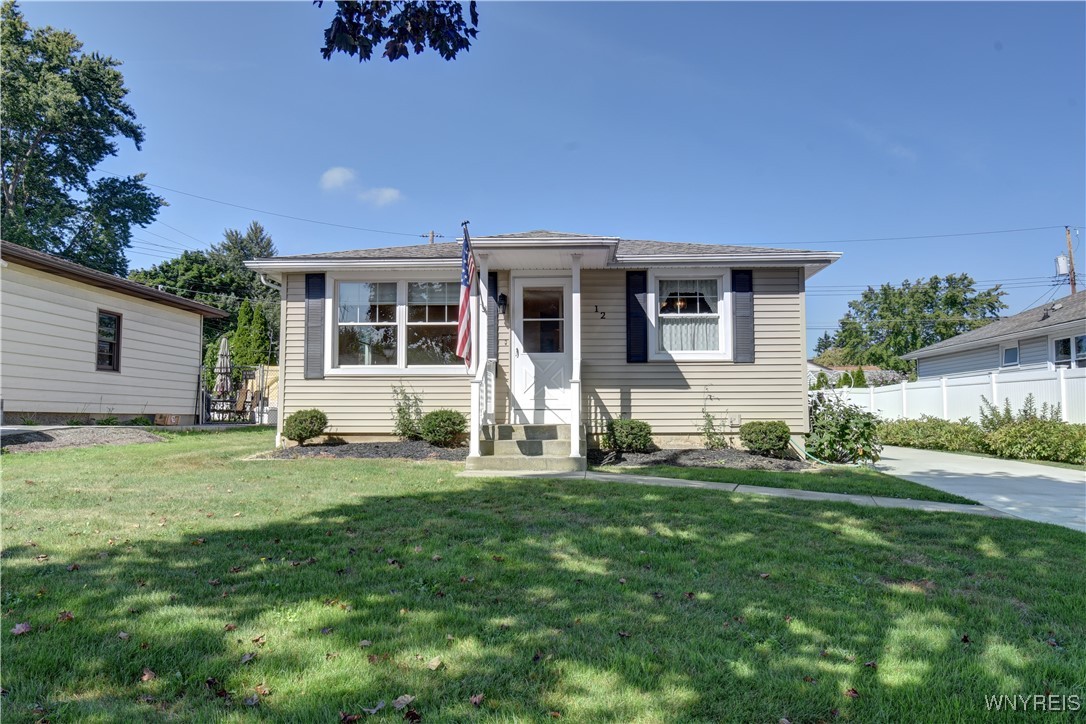 Fradine Dr, Buffalo, NY 14227