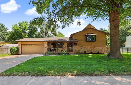 706 N Brook Forest Rd, Derby, KS, 67037 | Card Image
