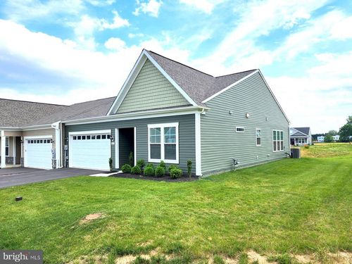 19601 Lavender Ln, HAGERSTOWN, MD, 21742-1529 | Card Image