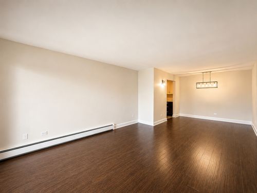 204-6670 S Brainard Ave, Countryside, IL, 60525-4621 | Card Image