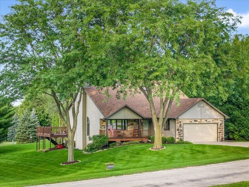 1646 Larchmont Rd, DAVIS, IL, 61019-9632 | Card Image