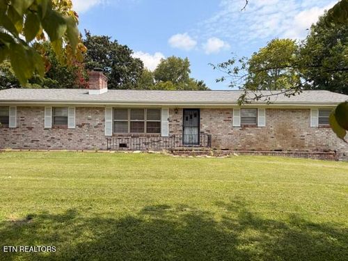 7236 Oakmeade Rd, Powell, TN, 37849-4477 | Card Image