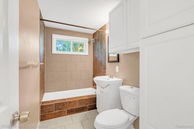 25-web-or-mls-DSC06175.jpg | Image 23