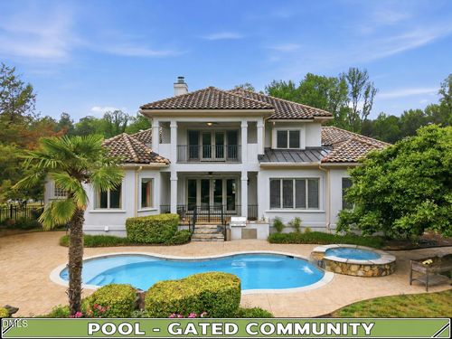 305 Hidden Lake Dr, Youngsville, NC, 27596-7471 | Card Image