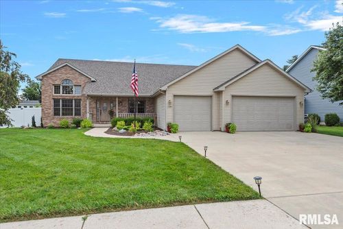 228 Manor Hill Dr, Chatham, IL, 62629-9703 | Card Image