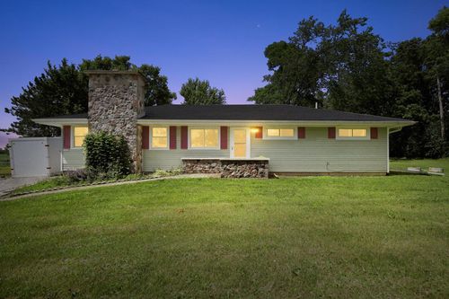 10012 W Ryan Road, Franklin, WI, 53132 | Card Image