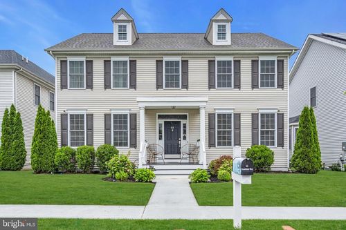 64 Brookdale Way, CHESTERFIELD, NJ, 08515-9744 | Card Image