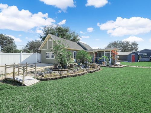 607 Acacia Walk, LAKE WALES, FL, 33898-9440 | Card Image