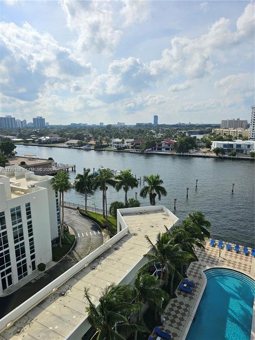 807-1945 S Ocean Dr, Hallandale Beach, FL, 33009-6082 | Card Image