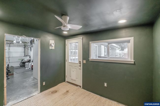 409 28 Th Ave Se, House other with 3 bedrooms, 2 bathrooms and null parking in Albany OR | Image 37