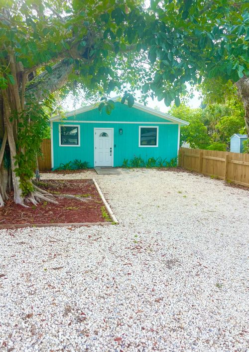 801 Central Ave, Stuart, FL, 34994 | Card Image