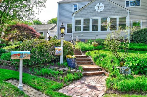 300 59th St, Virginia Beach, VA, 23451-2261 | Card Image