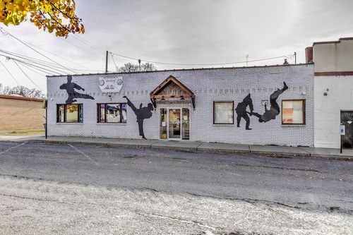 144 E 1st Ave, Colville, WA, 99114-2843 | Card Image