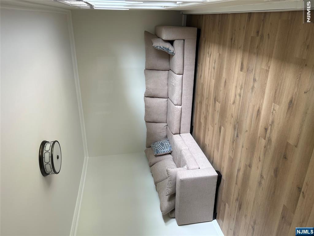 Residential Lease in Belleville 2