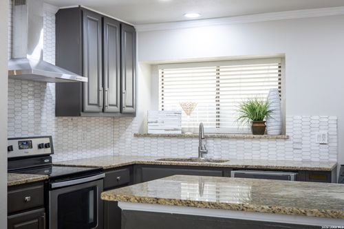 13239 Larkplace Dr, San Antonio, TX, 78233-5061 | Card Image