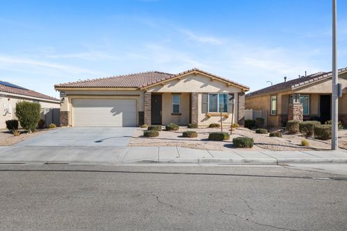 45652 Palm Lane, Lancaster, CA, 93535 | Card Image