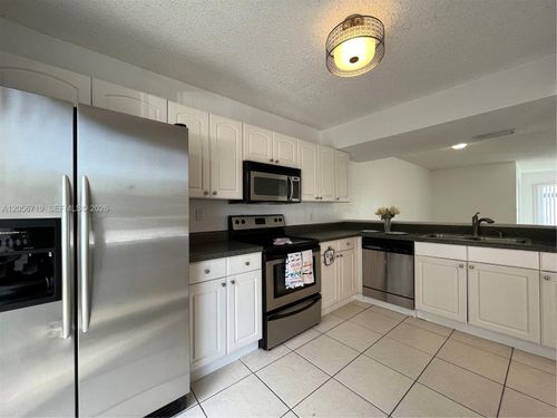 103-895 Crystal Lake Dr, Deerfield Beach, FL, 33064-1983 | Card Image
