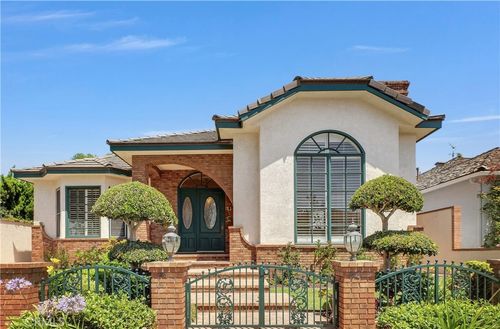 236 Belmont Ave, Long Beach, CA, 90803-1517 | Card Image
