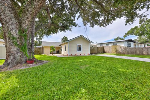 2104 W Powhatan Ave, Tampa, FL, 33603-1043 | Card Image