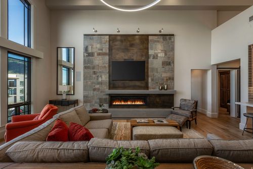 6138-2100 Frostwood Blvd, Park City, UT, 84098-6522 | Card Image