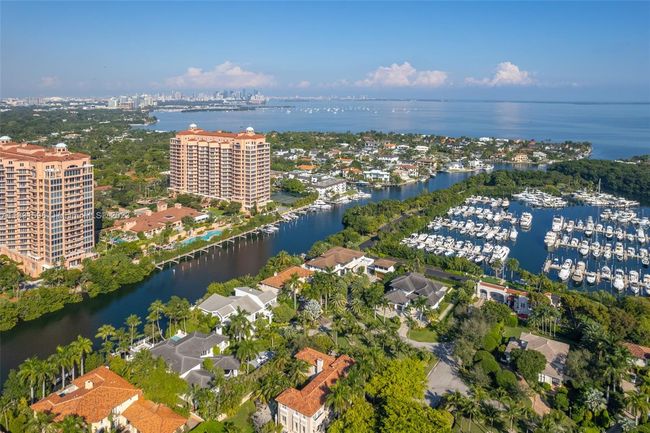 6C - 60 Edgewater Dr, Condo with 3 bedrooms, 4 bathrooms and null parking in Coral Gables FL | Image 37