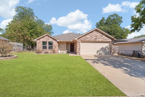 1212 Bales St, Cleburne, TX, 76033-4315 | Card Image