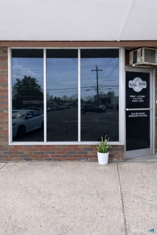 831 Farmington Ave, Bristol, CT, 06010-3995 | Card Image