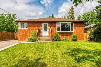 1483 Fisher Ave, House other with 2 bedrooms, 2 bathrooms and 5 parking in Burlington ON | Image 1