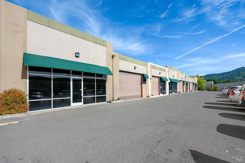 ste-c-595 Santana Dr, Cloverdale, CA, 95425-4249 | Card Image