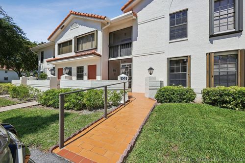 102-9681 Sills Dr E, Boynton Beach, FL, 33437-5306 | Card Image