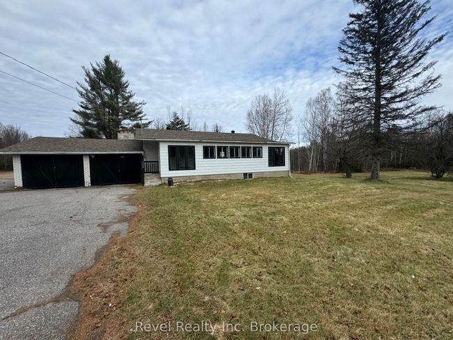 3877 Highway 17, House other with 5 bedrooms, 2 bathrooms and 10 parking in Mattawa ON | Image 33