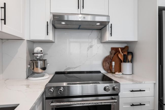1011 - 9000 Jane St, Condo with 2 bedrooms, 2 bathrooms and 1 parking in Concord ON | Image 14