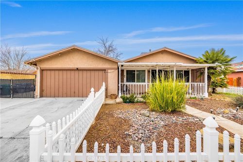 44213 Fenhold, Lancaster, CA, 93535 | Card Image