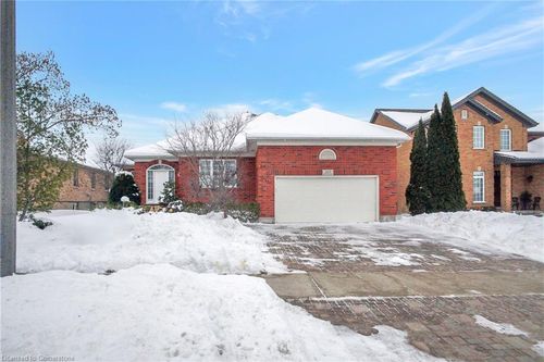 269 Deer Ridge Dr, Kitchener, ON, N2P2K6 | Card Image