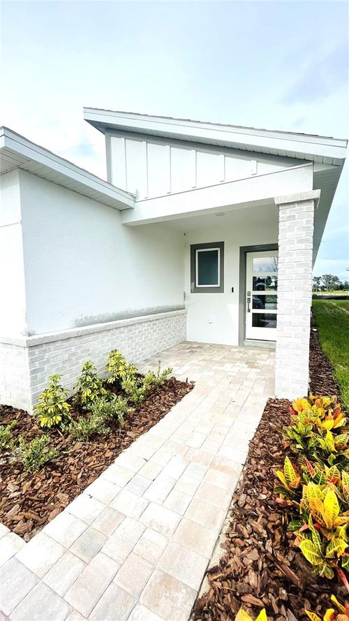 325 Meredith Boulevard, WINTER HAVEN, FL, 33881 | Card Image