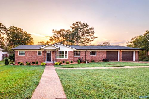 2009 Argyle Way, Gadsden, AL, 35904-3125 | Card Image